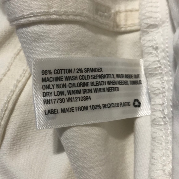 NWT! Universal Thread High rise straight crop - Picture 6 of 7